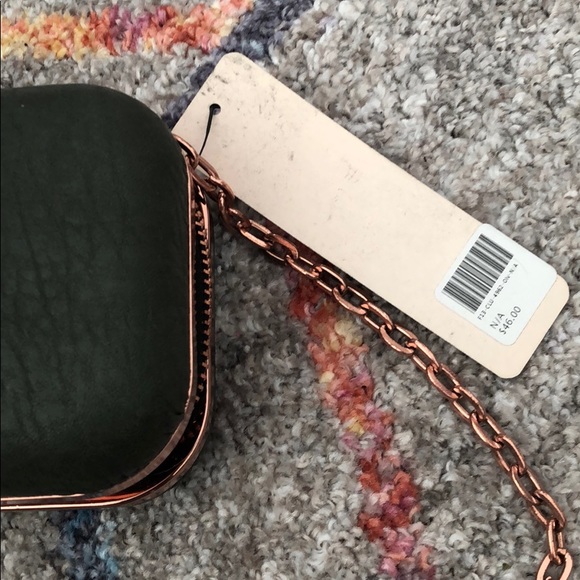 Street Level Clutch / Crossbody - Picture 8 of 10